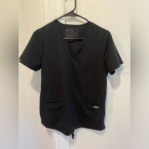 Figs size S scrub top